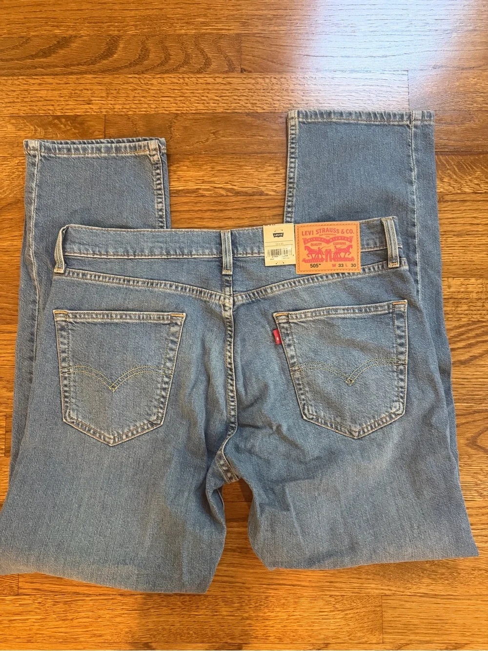 Men's 505 Regular Straight Fit Levi’s Ease Jeans 33x30
